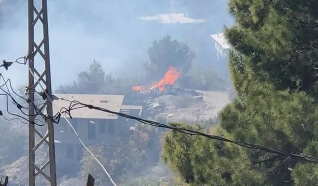 Mahmutseydi Mahallesi'nde Korkutan Yangın! 20 Dönümlük Arazi Zarar Gördü