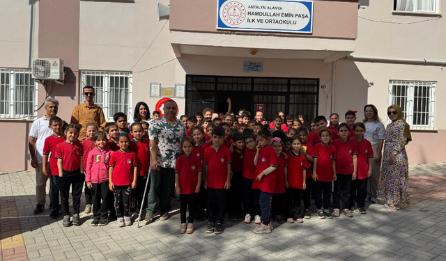 Alanya Belediyesi'nden Çocuklara Güvenli İnternet Eğitimi! Siber Zorbalığa Karşı Önlemler Alınıyor!