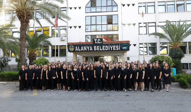 Alanya Belediyesi’nden Kadına Şiddete Karşı Siyah Tepki! “Çocuklarınızın Eğitiminden Asla Taviz Vermeyin”