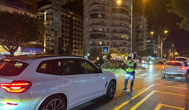 Alanya'da Trafik Cezaları Yüksek! 154 Araca Ceza Yağdı