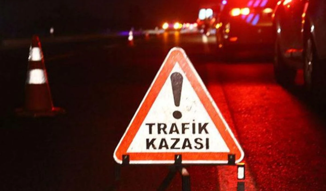 Alanya'da Motosiklet Halk Otobüsüne Çarptı: Sürücü Ağır Yaralandı