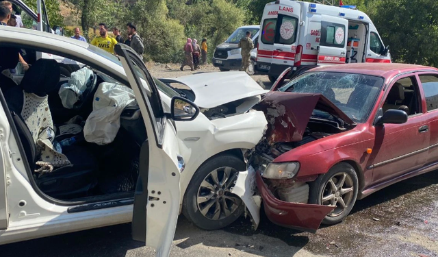 Konyaaltı'nda Korkutan Çarpışma: Bir Kişi Hayatını Kaybetti