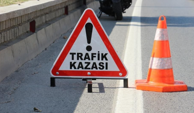 Alanya'da 2 Motosiklet Çarpıştı