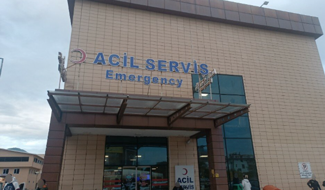 Mahmutlar’da Otomobille Çarpışan Motosikletli Yaralandı