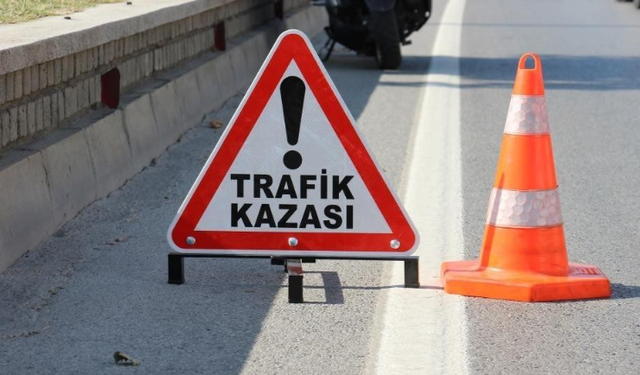 Alanya Mahmutlar'da Kaza: Motosiklet Sürücüsü Yola Savruldu