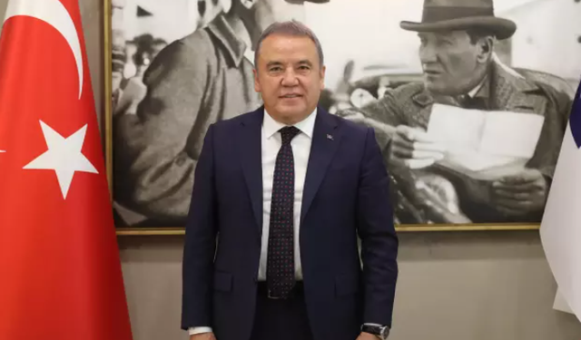 Büyükşehir Belediye Başkanı Muhittin Böcek Hastaneye Kaldırıldı