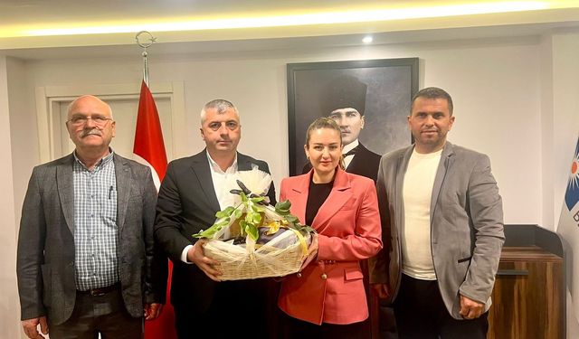 Antalya Büyükşehir ile Keçiboynuzu Üreticileri Birliği Bir Araya Geldi