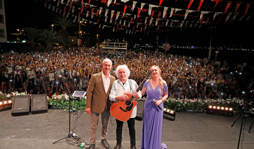 Alanya’da Vatandaşlar Festivalde Doyasıya Eğlendi