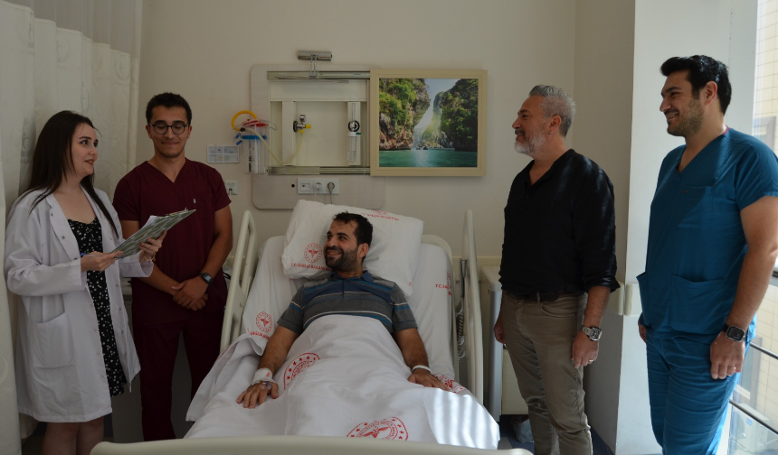 Alanya’da Bir İlk! Mesanedeki 12 Yıllık Cisimden Laparoskopik Cerrahi Yöntemle Kurtuldu