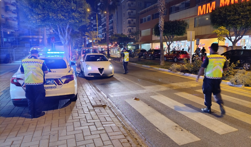 Alanya'da Genel Trafik Uygulamaları! 33 Araç Trafikten Men Edildi