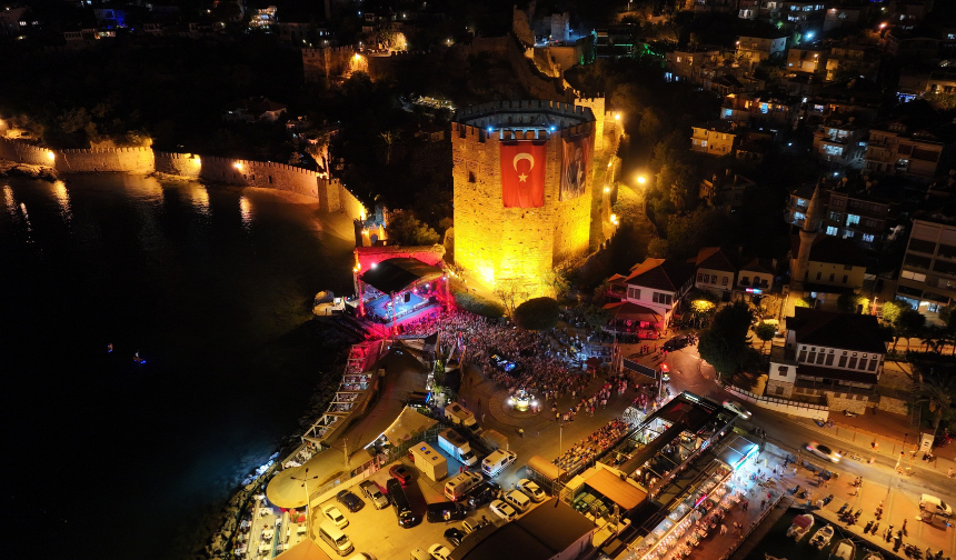 Alanya Uluslararası Caz Festivali Büyük Coşkuyla Başladı