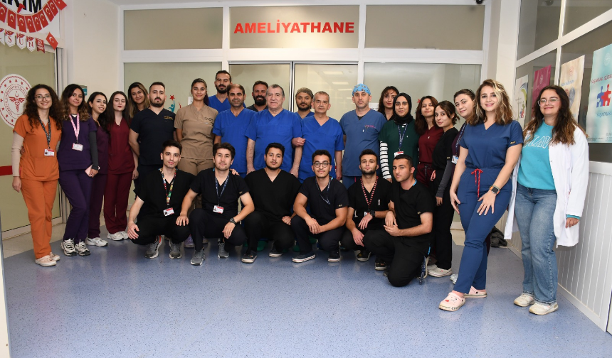 Alanya'da Dünyaca Ünlü Ortopedi Doktoru İlizarov Yöntemiyle Beş Hastaya Hayat Verdi!