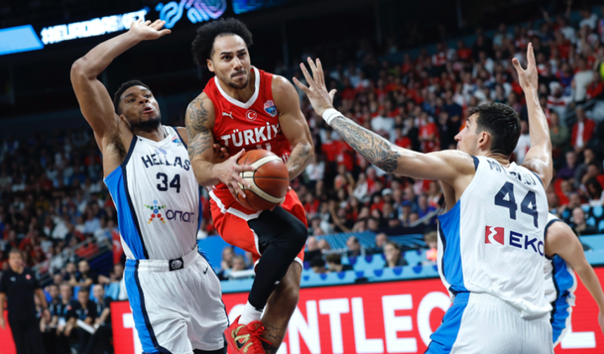 A Milli Erkek Basketbol Takımı Avrupa İkincisi Oldu
