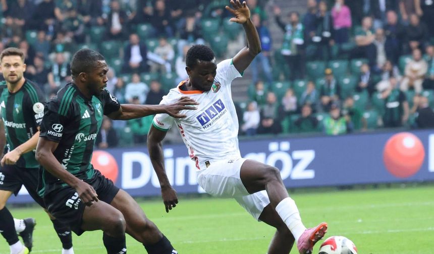 Alanyaspor Deplasmandan Eski Oyuncularının Golleriyle Mağlup Ayrıldı