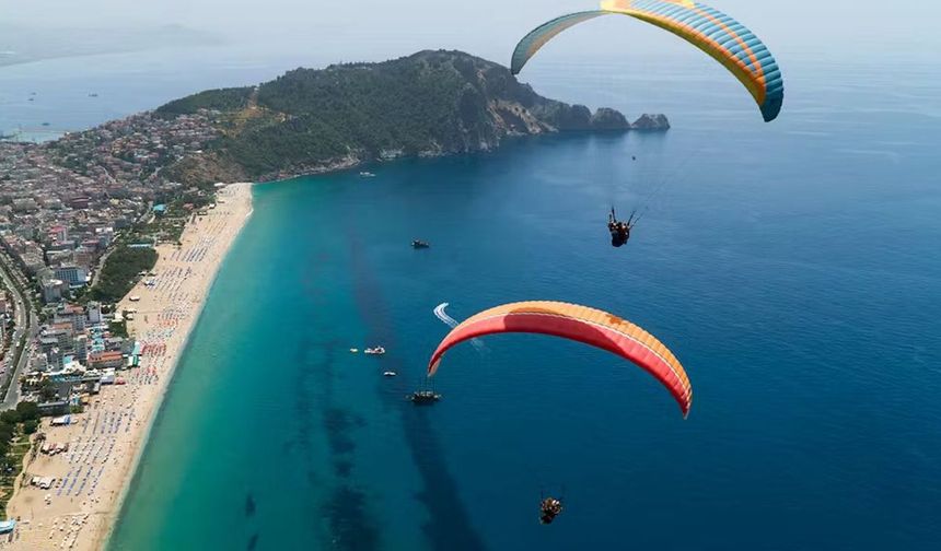 Turizmin İncisi Alanya'da 13.FAI Dünya Yamaç Paraşütü Hedef Şampiyonası Düzenlenecek