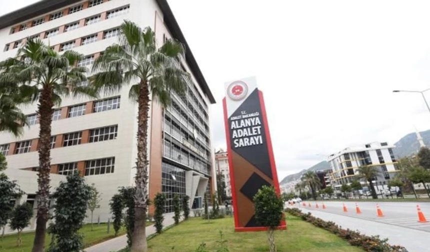 Alanya'da Otel Mutfağından Et Çalan Hırsız Tutuklandı