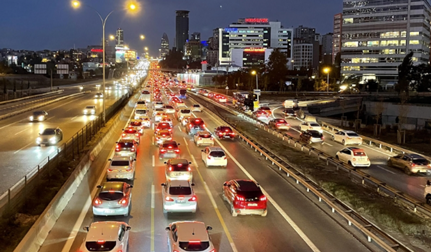 Brent Petrol ve Döviz Fiyatları Motorini Yükseltiyor