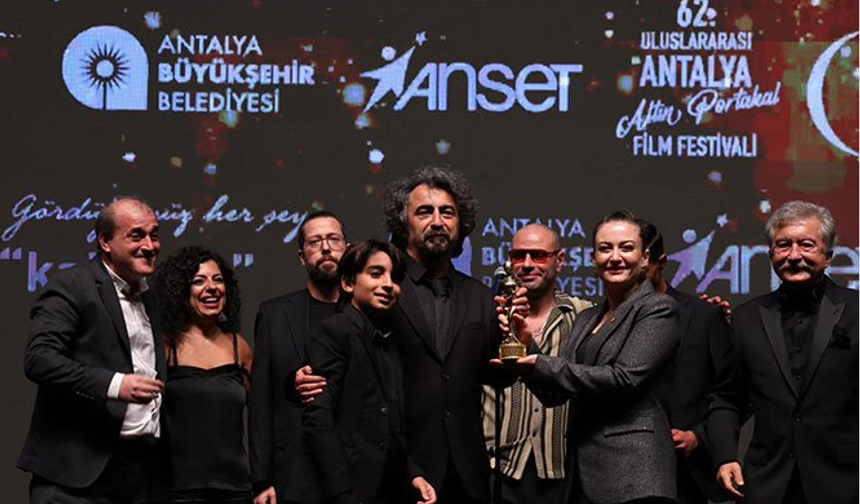 ''Tavşan İmparatorluğu'' Altın Portakal'da Rekor Kırdı