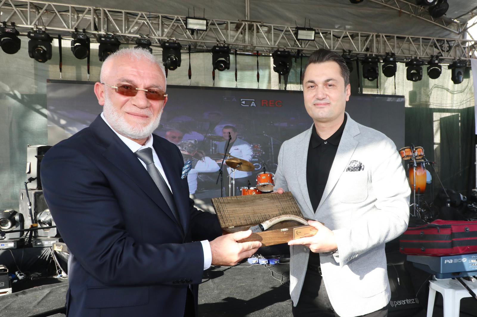 591956458 856641683387873 2474832214741878248 N