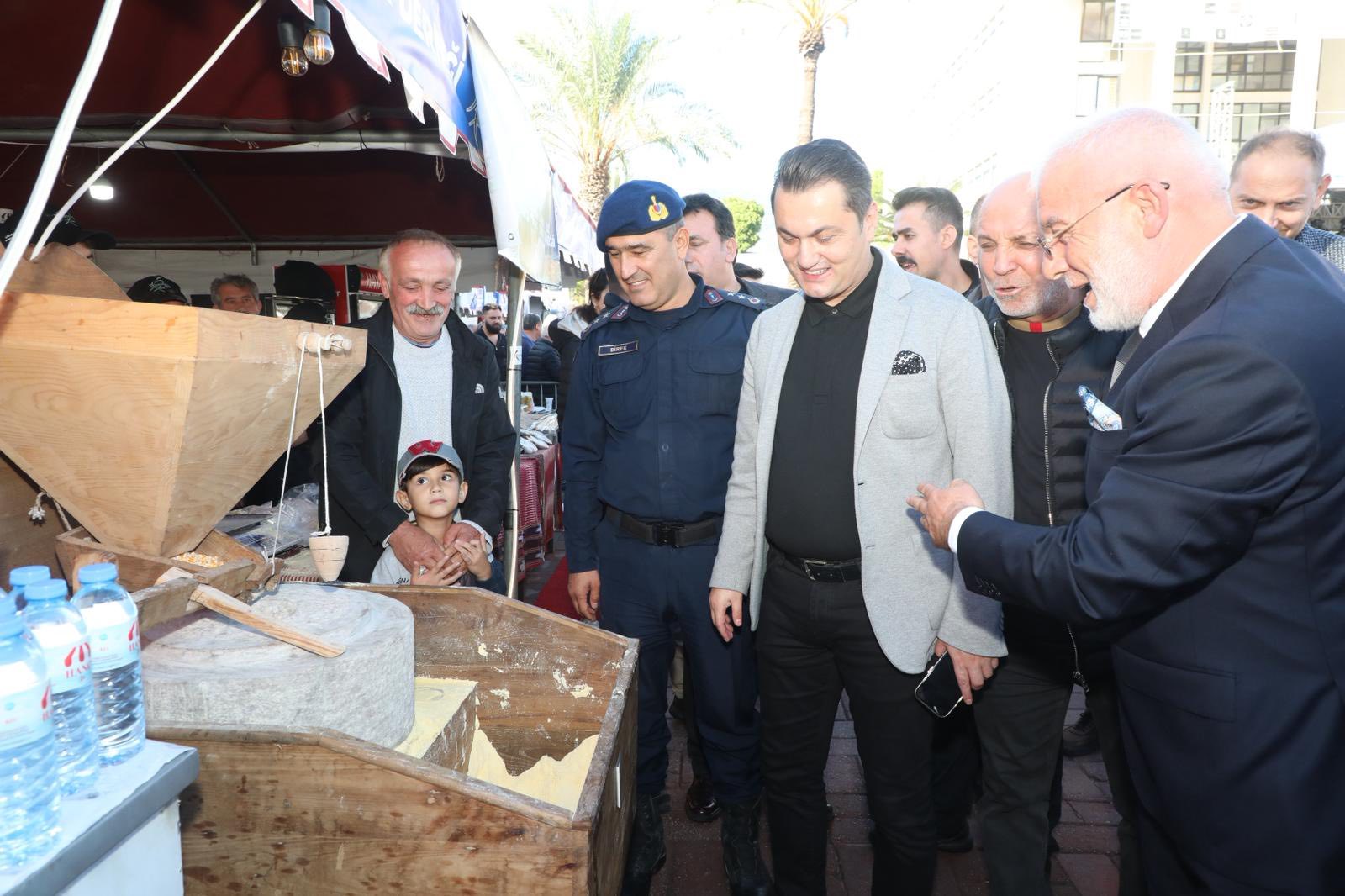 592946712 856642446721130 1223543952950587840 N